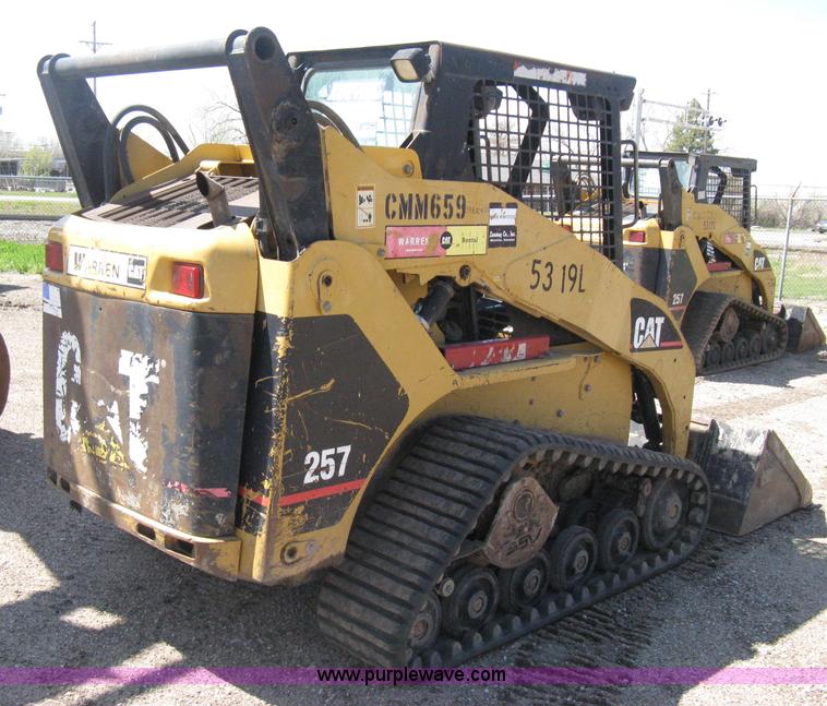 image for item E3435 2002 Caterpillar 257 skid steer