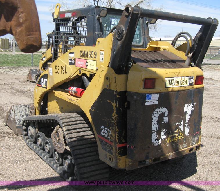 image for item E3435 2002 Caterpillar 257 skid steer