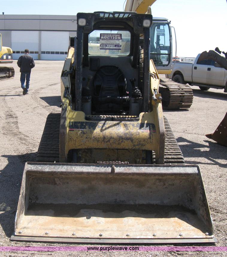 image for item E3435 2002 Caterpillar 257 skid steer