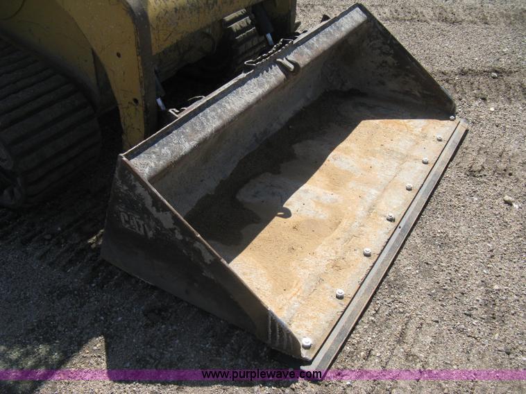 image for item E3435 2002 Caterpillar 257 skid steer