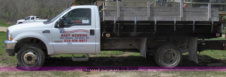 image for item E3905 2003 Ford F550 dump bed truck
