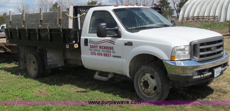 image for item E3905 2003 Ford F550 dump bed truck