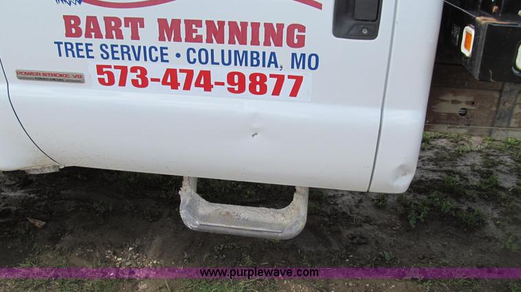 image for item E3905 2003 Ford F550 dump bed truck