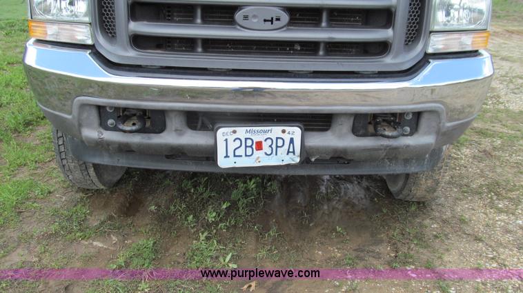 image for item E3905 2003 Ford F550 dump bed truck