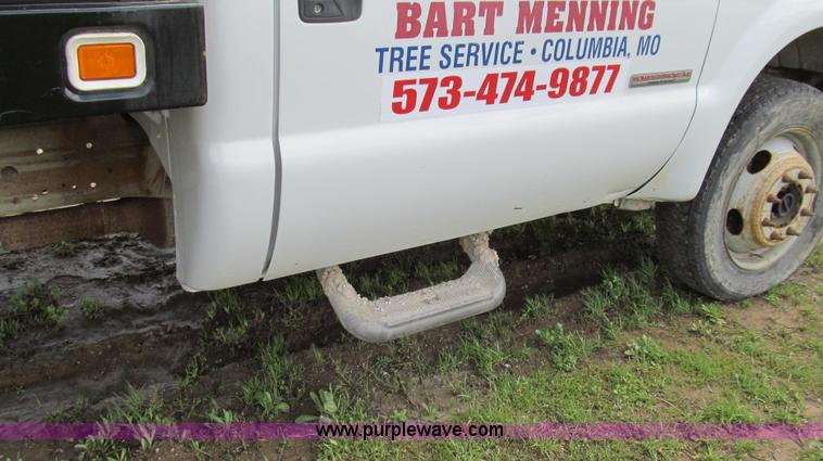 image for item E3905 2003 Ford F550 dump bed truck