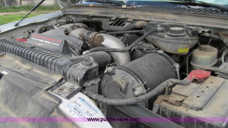 image for item E3905 2003 Ford F550 dump bed truck