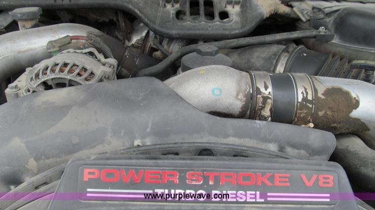 image for item E3905 2003 Ford F550 dump bed truck