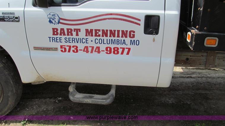 image for item E3907 2004 Ford F550 dump bed truck