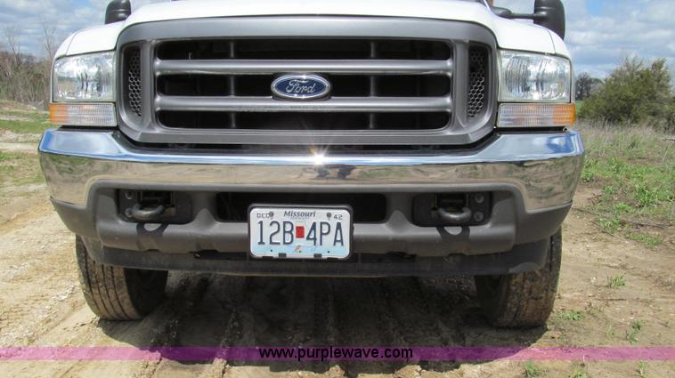 image for item E3907 2004 Ford F550 dump bed truck