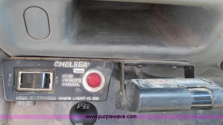 image for item E3907 2004 Ford F550 dump bed truck