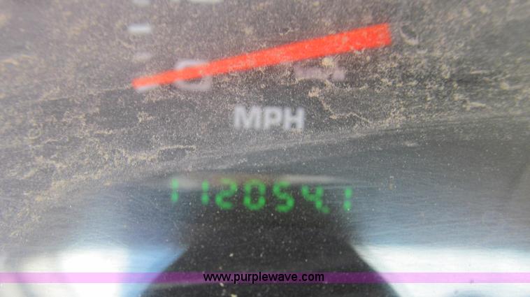 image for item E3907 2004 Ford F550 dump bed truck