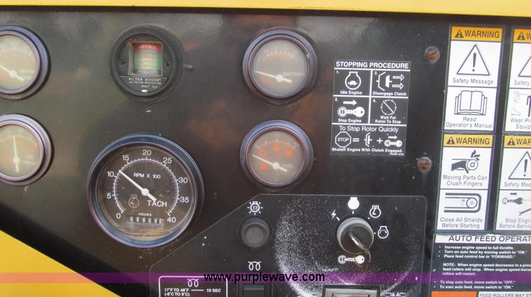 image for item E3908 2000 Vermeer BC2000 tree chipper