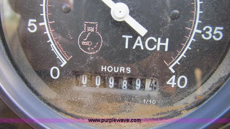 image for item E3908 2000 Vermeer BC2000 tree chipper