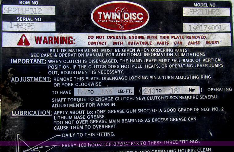 image for item E3908 2000 Vermeer BC2000 tree chipper