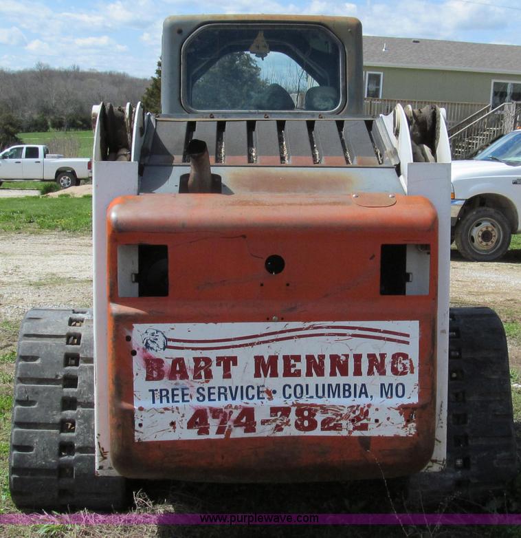 image for item E3909 2003 Bobcat T250 skid steer