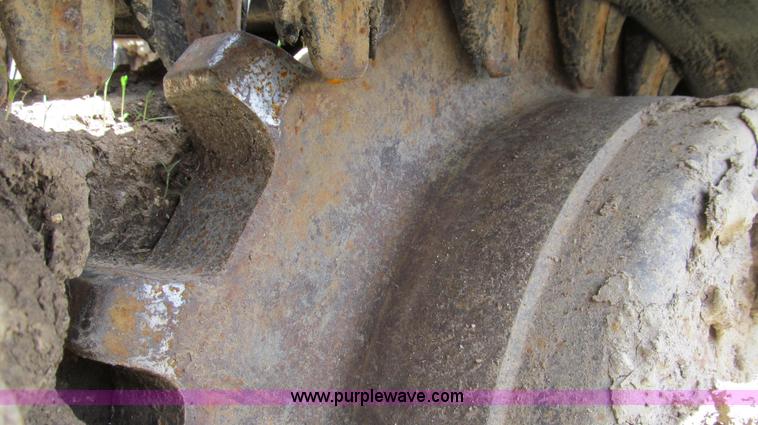 image for item E3909 2003 Bobcat T250 skid steer