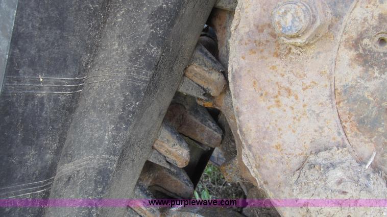 image for item E3909 2003 Bobcat T250 skid steer