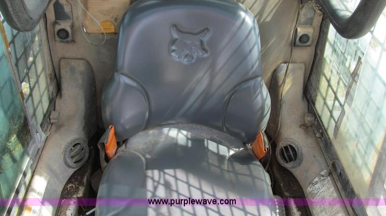 image for item E3909 2003 Bobcat T250 skid steer