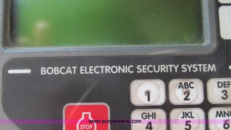 image for item E3909 2003 Bobcat T250 skid steer