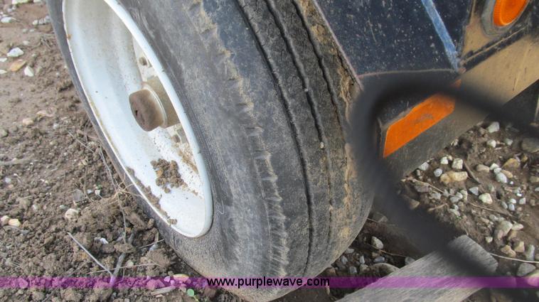 image for item E3912 2003 Orbit 68 portable self-contained screen plant