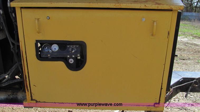 image for item E3912 2003 Orbit 68 portable self-contained screen plant