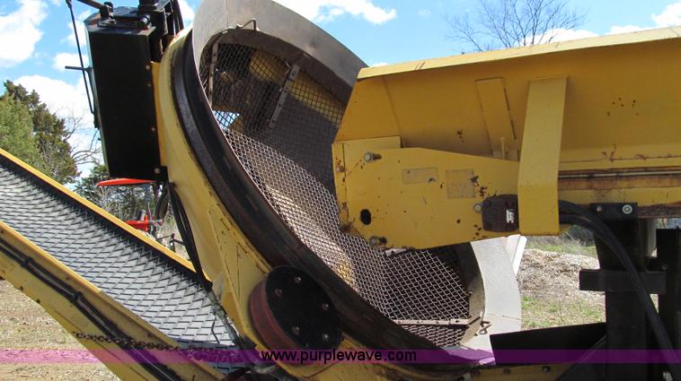 image for item E3912 2003 Orbit 68 portable self-contained screen plant