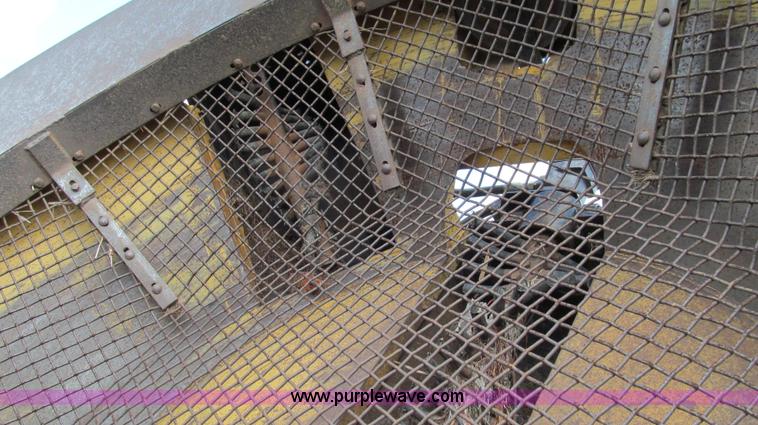 image for item E3912 2003 Orbit 68 portable self-contained screen plant