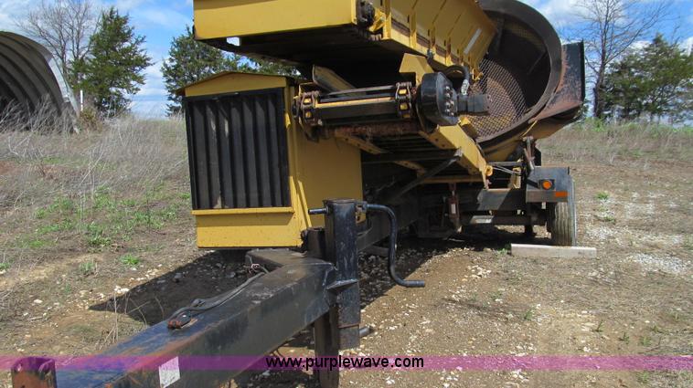 image for item E3912 2003 Orbit 68 portable self-contained screen plant