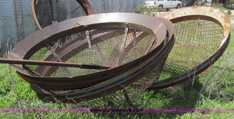 image for item E3912 2003 Orbit 68 portable self-contained screen plant