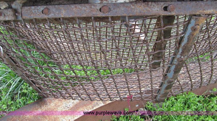 image for item E3912 2003 Orbit 68 portable self-contained screen plant