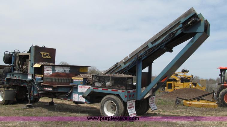 image for item E3916 2005 Universal Refiner Rascal tub grinder