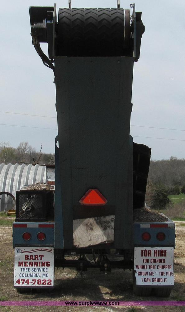 image for item E3916 2005 Universal Refiner Rascal tub grinder