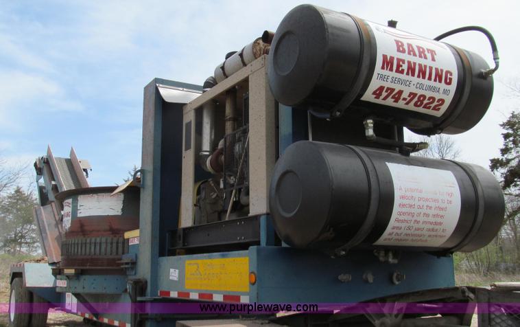 image for item E3916 2005 Universal Refiner Rascal tub grinder