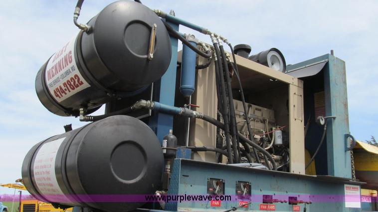 image for item E3916 2005 Universal Refiner Rascal tub grinder