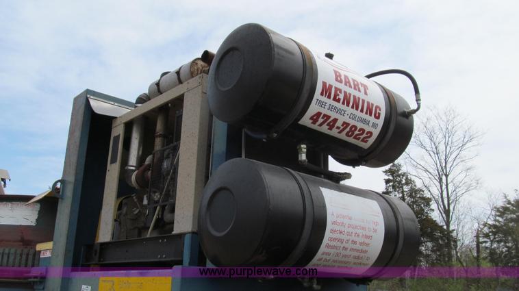 image for item E3916 2005 Universal Refiner Rascal tub grinder