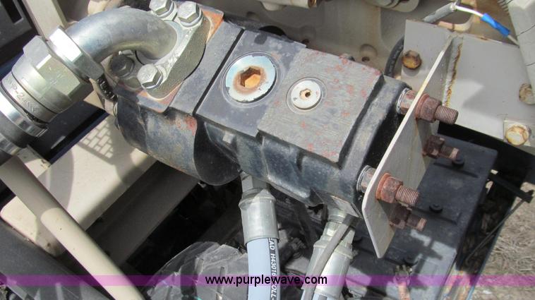 image for item E3916 2005 Universal Refiner Rascal tub grinder