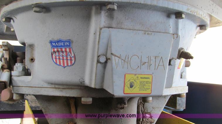 image for item E3916 2005 Universal Refiner Rascal tub grinder