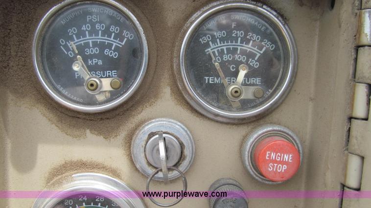 image for item E3916 2005 Universal Refiner Rascal tub grinder