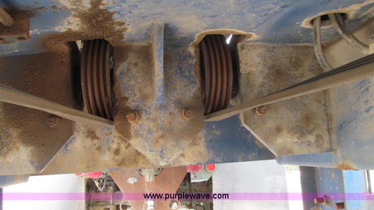 image for item E3916 2005 Universal Refiner Rascal tub grinder