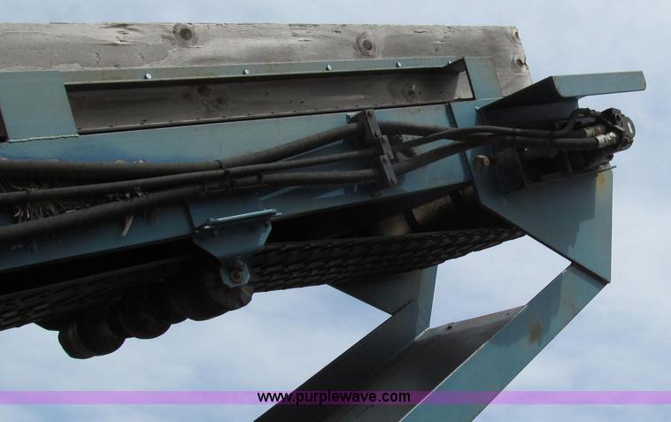 image for item E3916 2005 Universal Refiner Rascal tub grinder