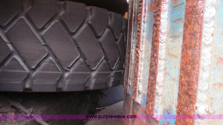 image for item E3916 2005 Universal Refiner Rascal tub grinder