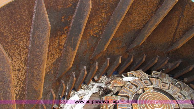 image for item E3916 2005 Universal Refiner Rascal tub grinder