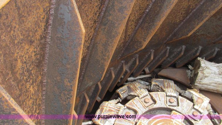 image for item E3916 2005 Universal Refiner Rascal tub grinder