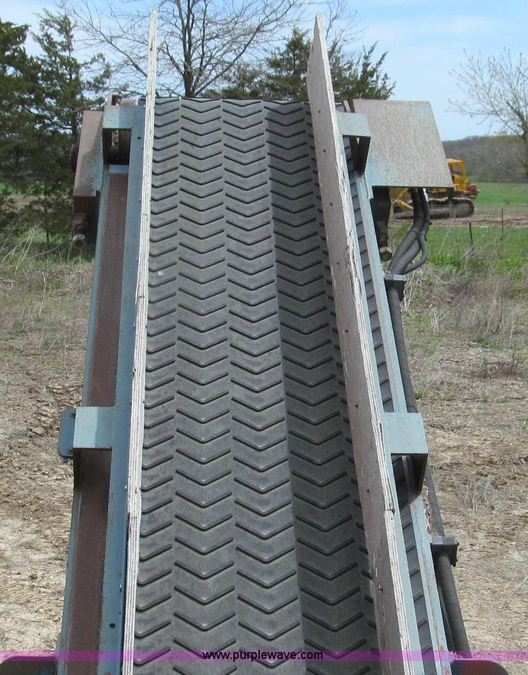 image for item E3916 2005 Universal Refiner Rascal tub grinder