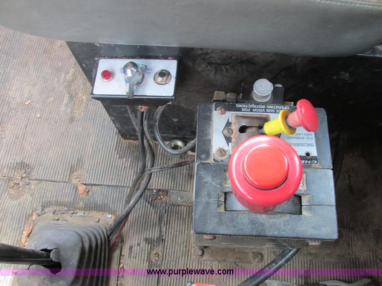 image for item E7194 1996 Kenworth T800 dump truck