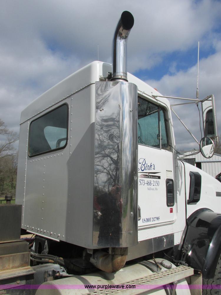 image for item E7194 1996 Kenworth T800 dump truck