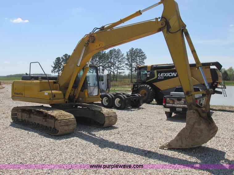 image for item E7196 2003 Komatsu PC200LC-7 excavator