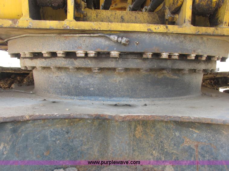 image for item E7196 2003 Komatsu PC200LC-7 excavator