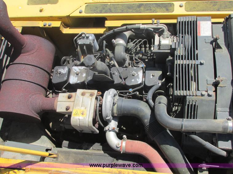 image for item E7196 2003 Komatsu PC200LC-7 excavator