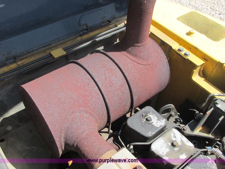 image for item E7196 2003 Komatsu PC200LC-7 excavator